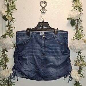 White Birch Jean (stretch) Skort with cinch sides
